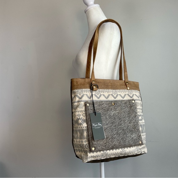 Myra Bag Cowhide Leather Canvas Tote Bag Medium‎ NEW Southwestern Aztec Boho